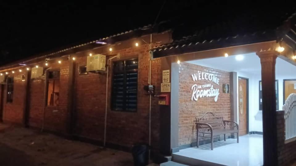 Roomstay By Abe Cottage Kampung Kuala Besut Bagian luar foto