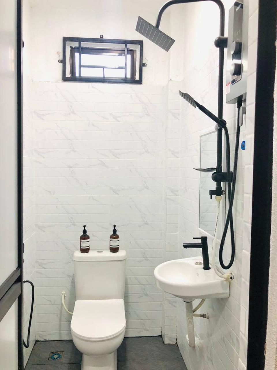 Roomstay By Abe Cottage Kampung Kuala Besut Bagian luar foto