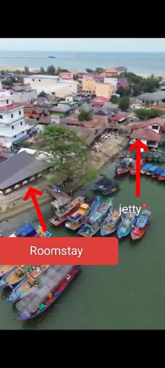 Roomstay By Abe Cottage Kampung Kuala Besut Bagian luar foto